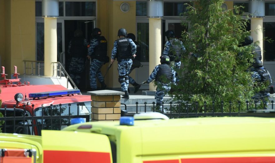 Вассерман назвал причину трагедии в Казани. Квартиру родителей казанскоий стрелок хотел поджечь .