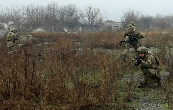 Украинские силовики обстреляли территории ДНР и ЛНР