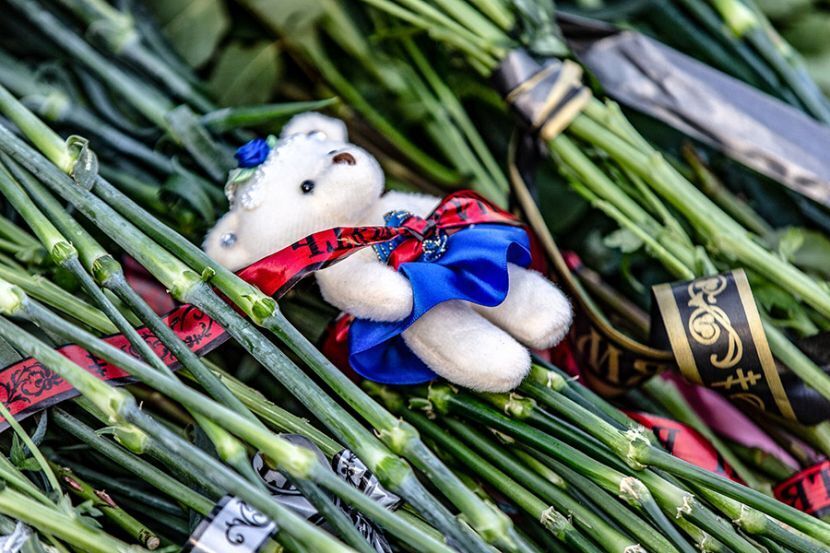 Обезумевший житель Новосибирска зарезал бывшую жену и ее 8-летнюю дочь