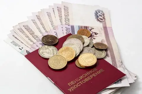 Пенсия с 1 мая 2022 года снова поднимется. Единовременные выплаты пенсионерам в 2022 году: кому положены