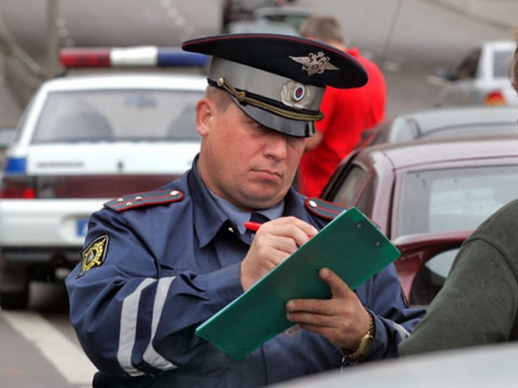 водители каких автомобилей не нарушили