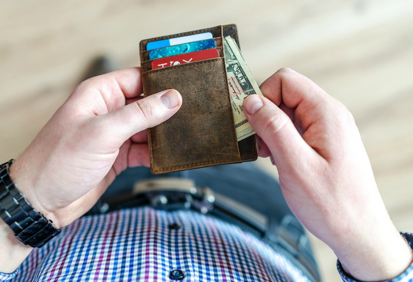 Сводка 7.07.22. В РФ стали покупать меньше автомобилей и больше антидепрессантов | Зарплаты бюджетников повысят | Русский с китайцем — партнеры навек!