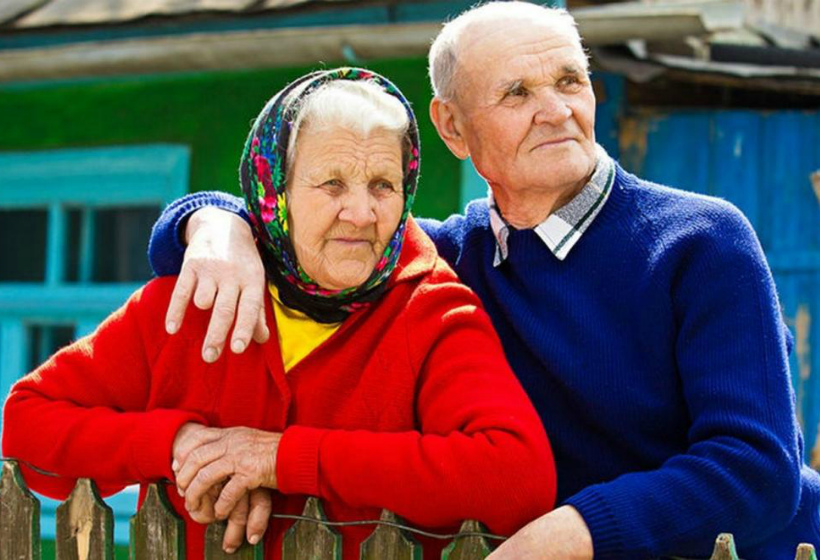 Б пенсионерам. Пожилые люди. Пожилые люди в России. Старики в России. Человек на пенсии.