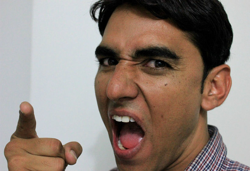 Как наказать должника и вернуть деньги без вреда для себя?