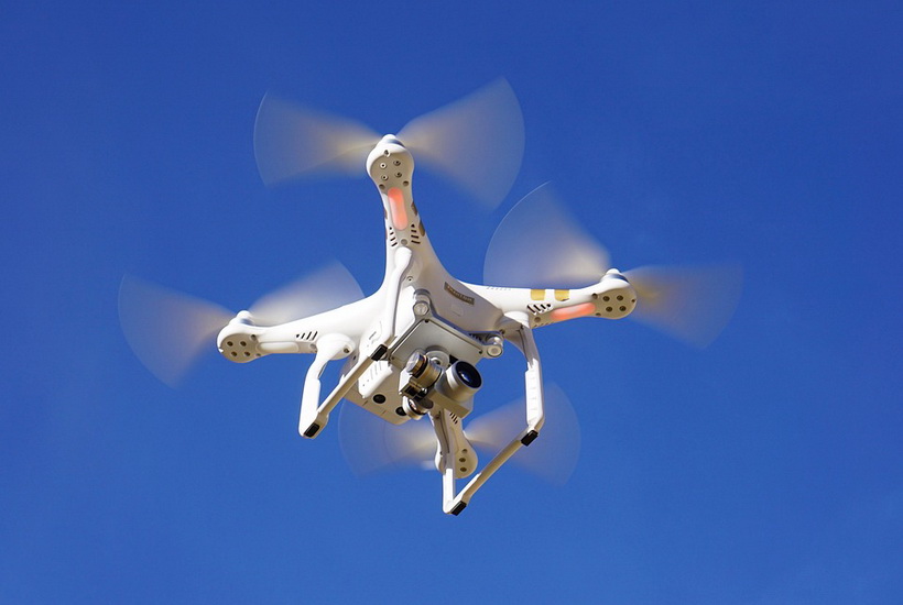 СМИ сообщили о падении дрона в Химках на территории завода, производящего ПВО