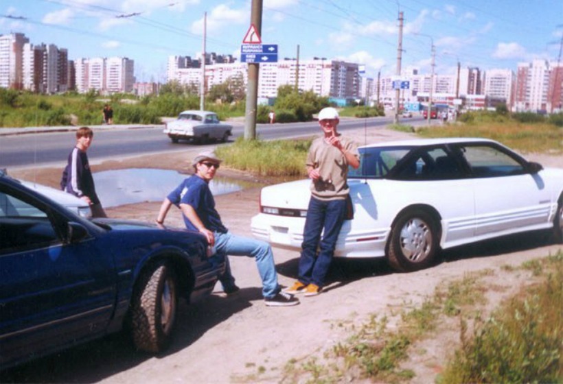 Иномарки 90-х. Иномарки в 90-х в России. 90-Е годы. Машины из 90-х.