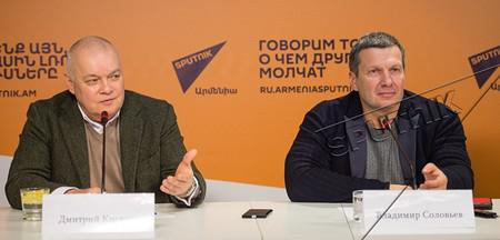 какие гонорары получают участники политических ток шоу. Смотреть фото какие гонорары получают участники политических ток шоу. Смотреть картинку какие гонорары получают участники политических ток шоу. Картинка про какие гонорары получают участники политических ток шоу. Фото какие гонорары получают участники политических ток шоу