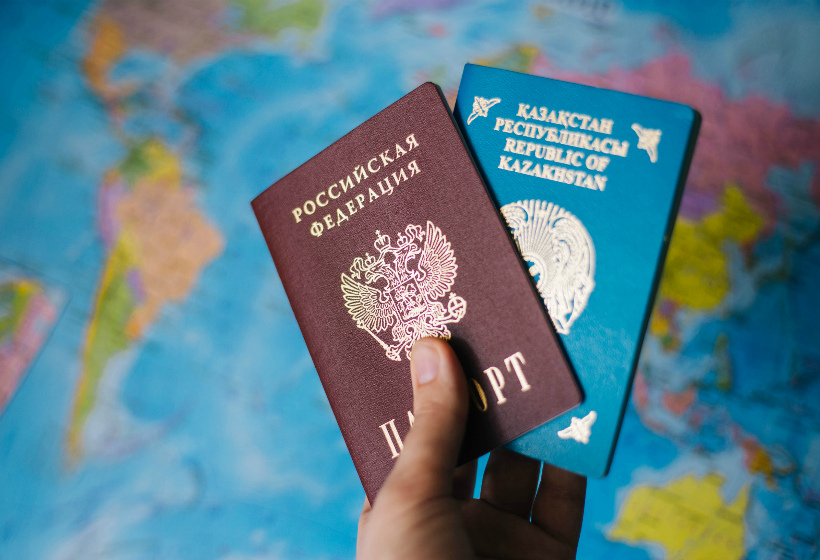 В 2019 году гражданство России получили почти 500 тысяч человек