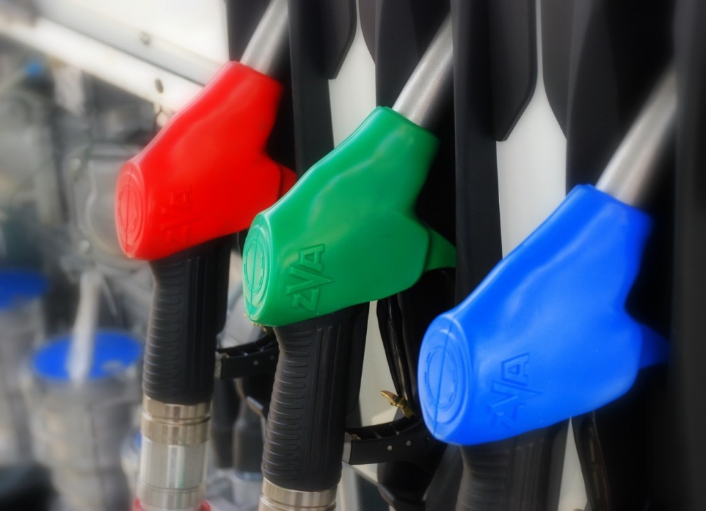 Как действовать, если залил некачественный бензин? | RemZona | Дзен