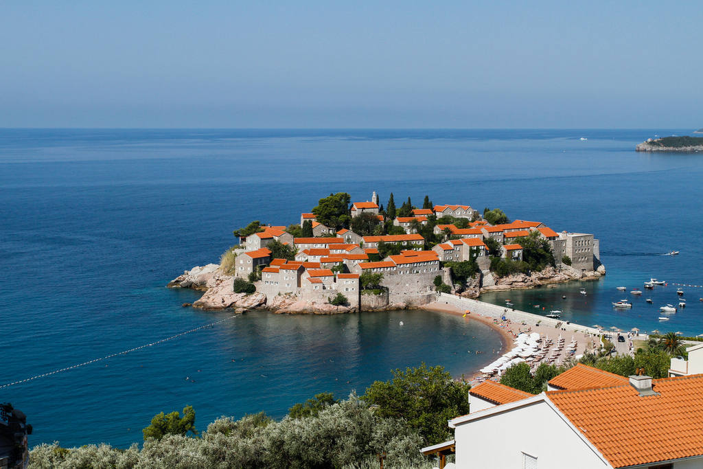 Лето 2020: куда недорого поехать на море в кризис