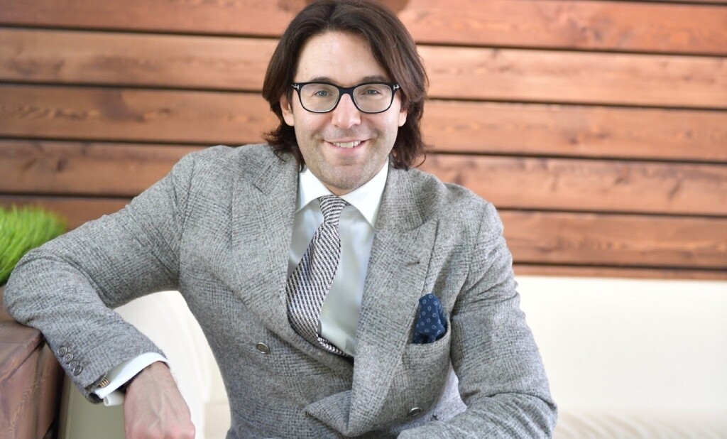 Сколько зарабатывает известный телеведущий Андрей Малахов