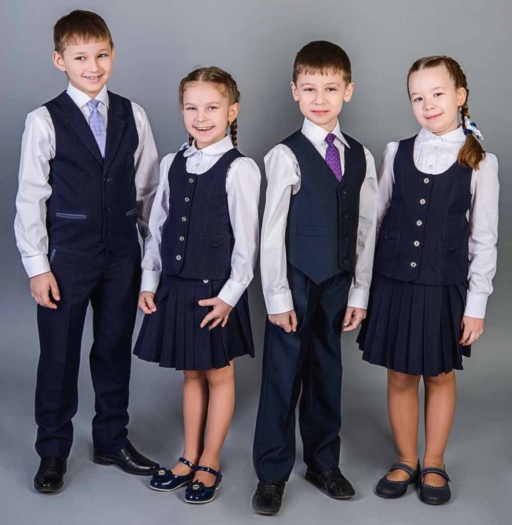 Школьная форма. Синяя Школьная форма. Одежда первоклассника. Школьная форма для первоклашек. Форма в российских школах
