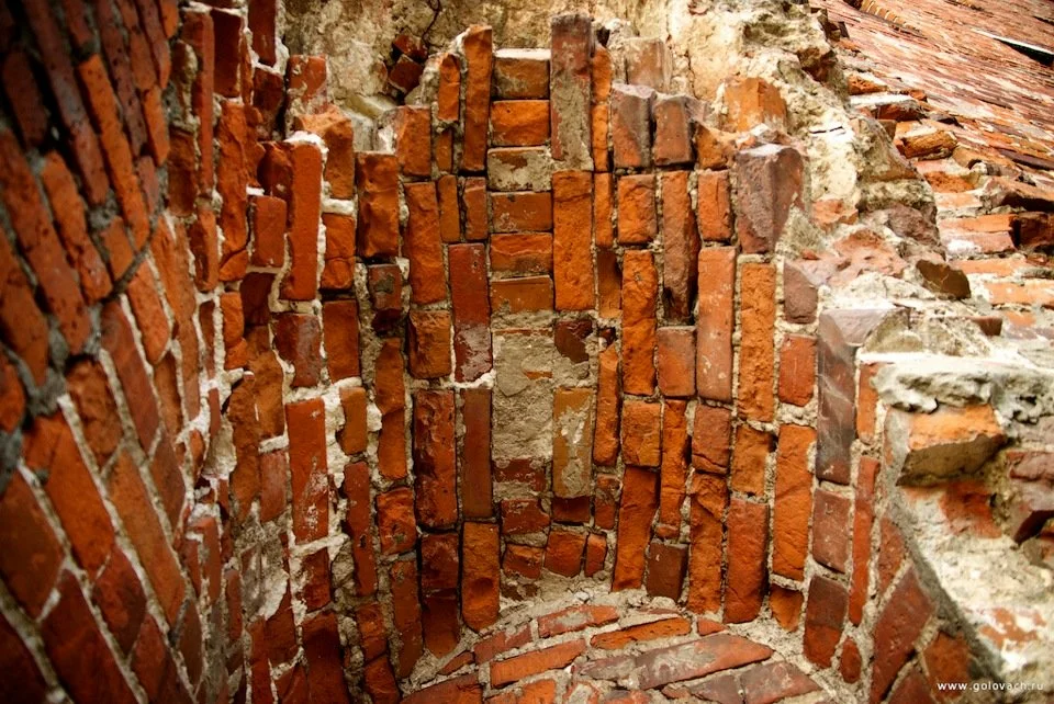 Это не показывают туристам. Маринкина башня. Коломна.