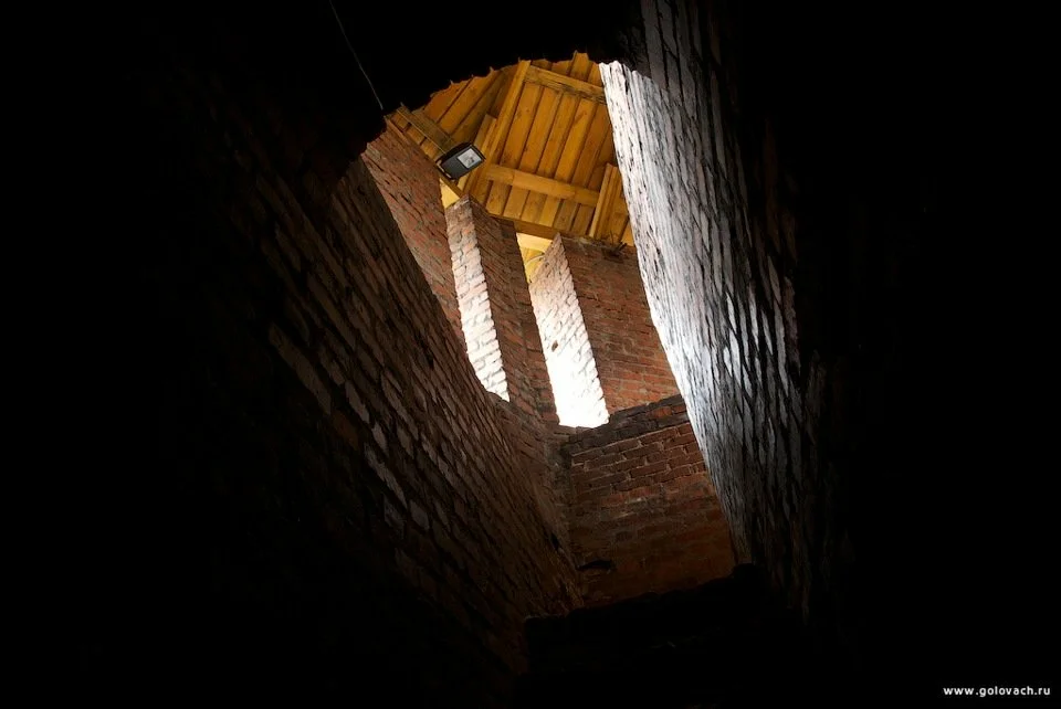 Это не показывают туристам. Маринкина башня. Коломна.