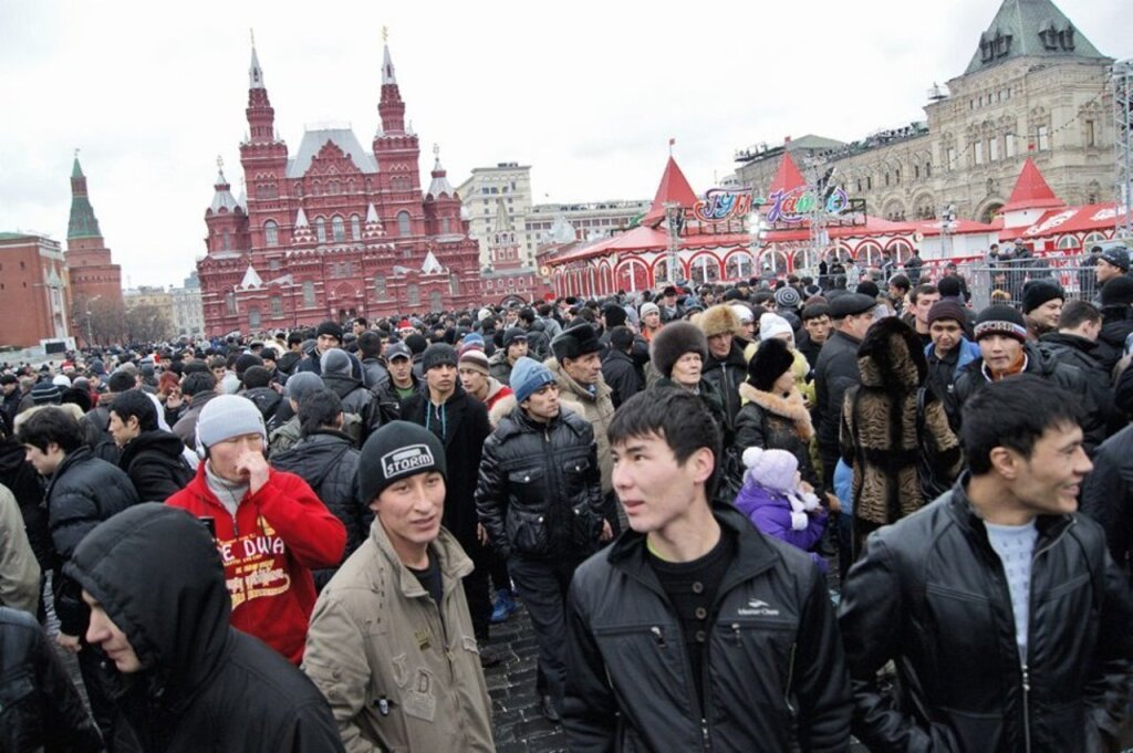 Какие национальности живут в россии фото