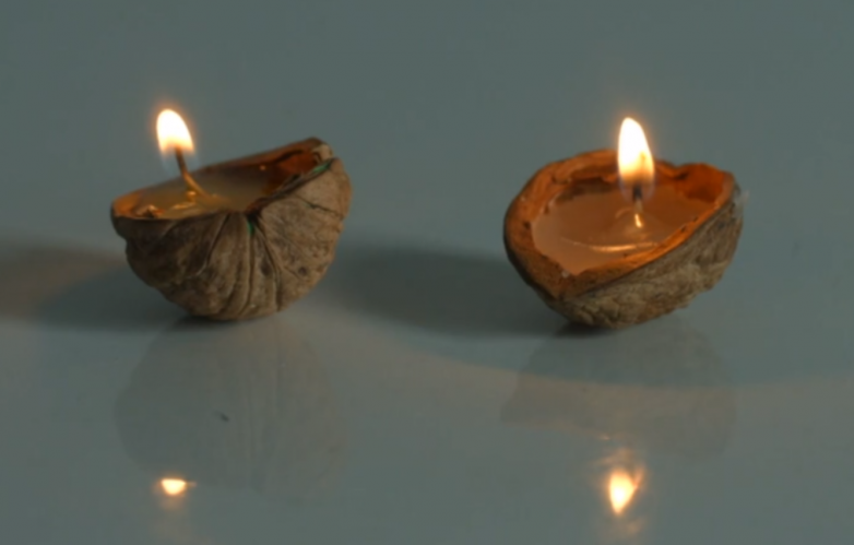 Делаем новогодние свечи из самых необычных материалов