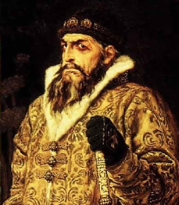 какой митрополит венчал ивана 4 на царство