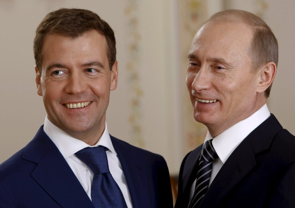 Какие 4 территории Путин В.В. и Медведев Д.А. подарили другим странам