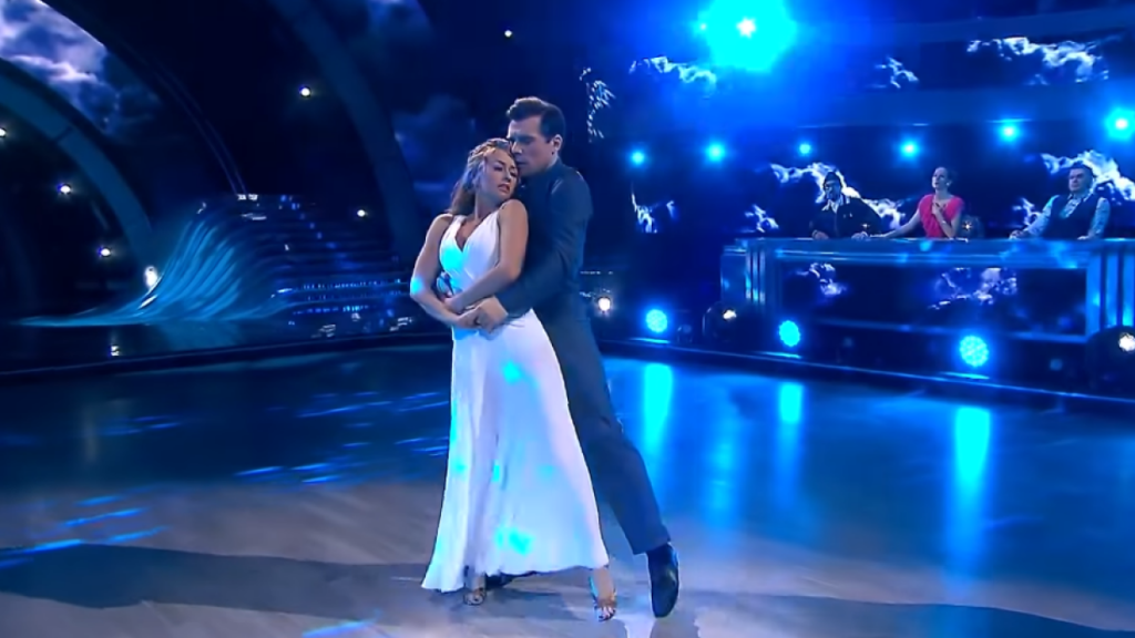 шоу ледниковый период 2022. эка арбузова. модель xl шоу участницы 2020. кто выбыл из шоу большие девочки.