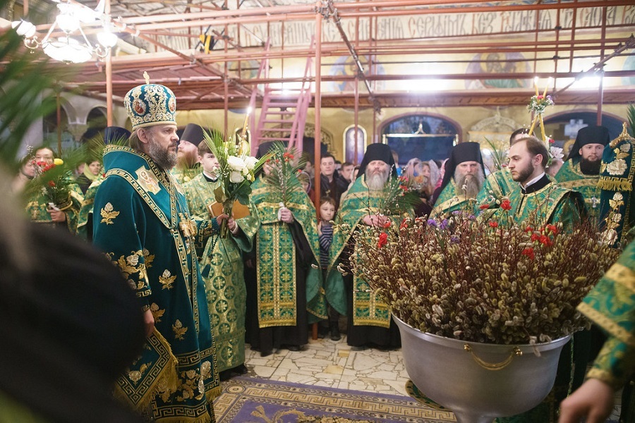 Вербное воскресенье 28.04 2024. Вербное Вербное воскресенье 2021. Вербное воскресенье служба в храме. Служба в церкви на Вербное воскресенье 2021. Вербное Воскресение 2021 богослужение.