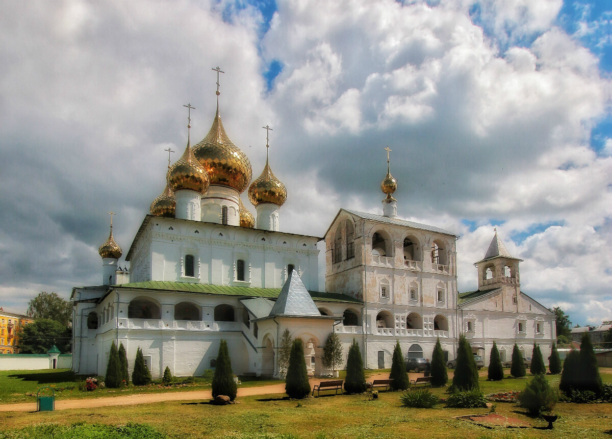 Воскресенский Храм Фото