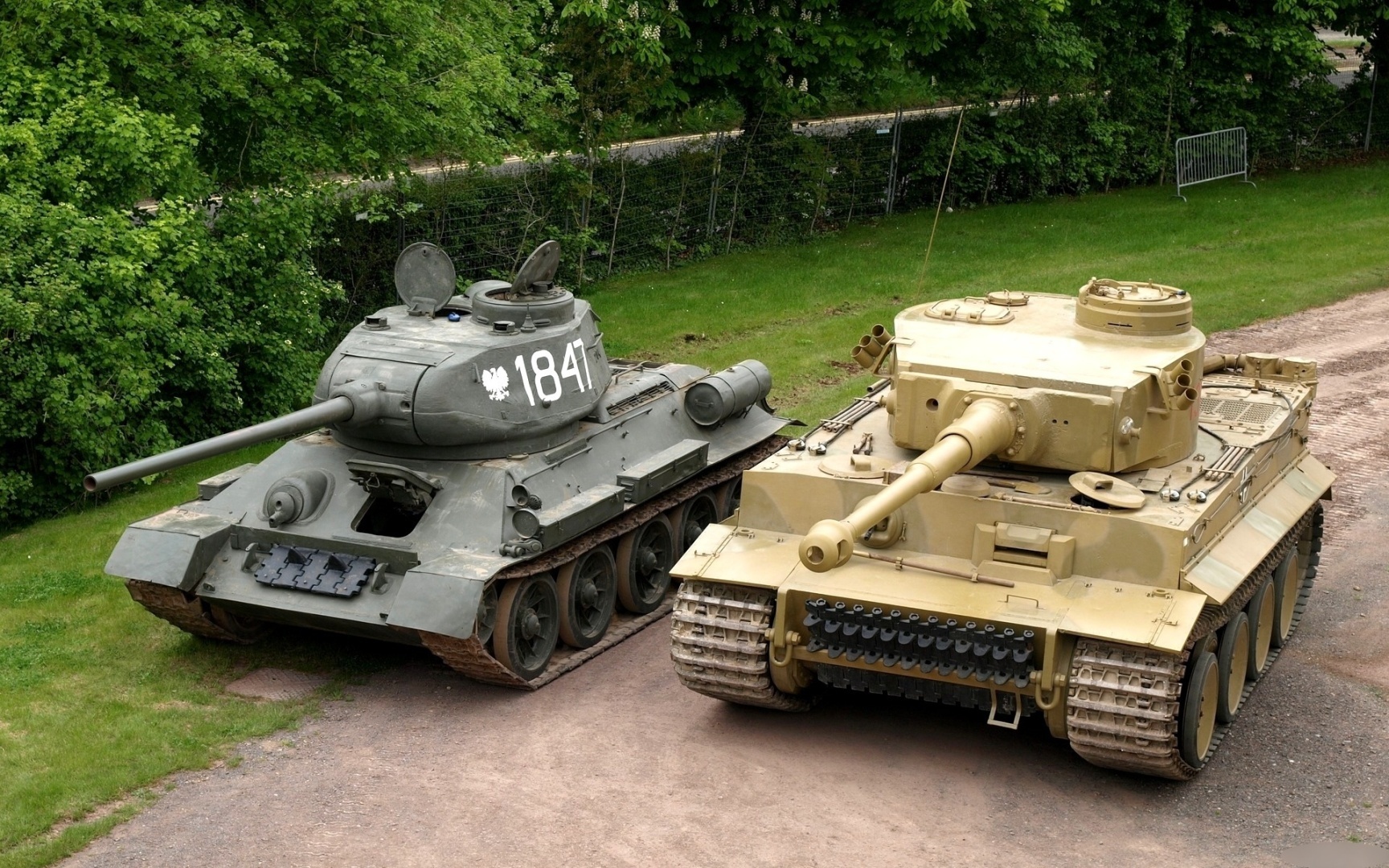 Т-34-85 И тигр