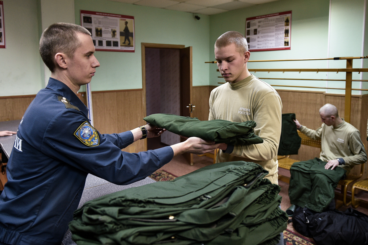 Фото с военкомата