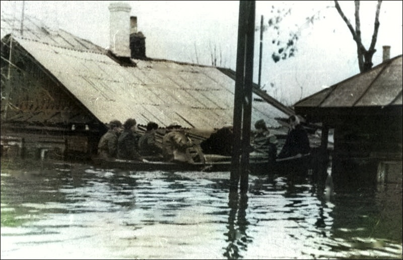 Наводнение в орле. Наводнение в Орле 1970. Затопление Калуги 1970. Наводнение в Орле в 1970 году. Наводнение в Калуге 1970.