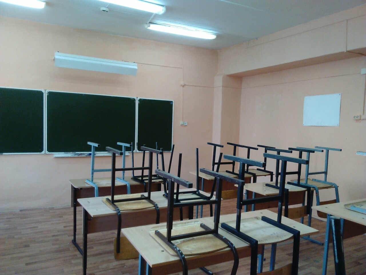 Пустой класс в школе