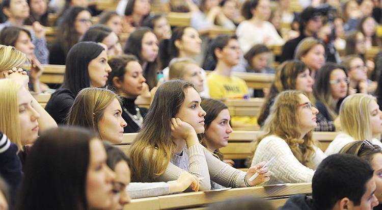 День студента 25 января 2022 в России: как празднуют день студенчества? История, традиции, программа празднования Дня студента в 2022 году