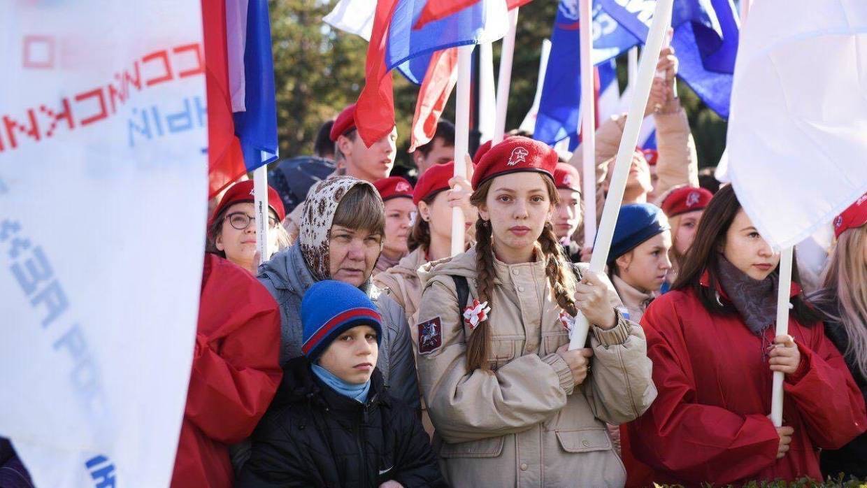 Впервые этот праздник отмечался 4 ноября года. Праздник день народного единства в Германии. Фотосессия на тему день народного единства. День народного единства в Америке. День народного единства: что мы отмечаем 4 ноября.