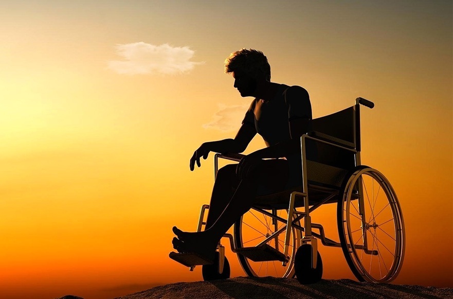 Бесплатные средства реабилитации для инвалидов 1,2,3 группы в 2021 и 2022 году: как оформить и получить