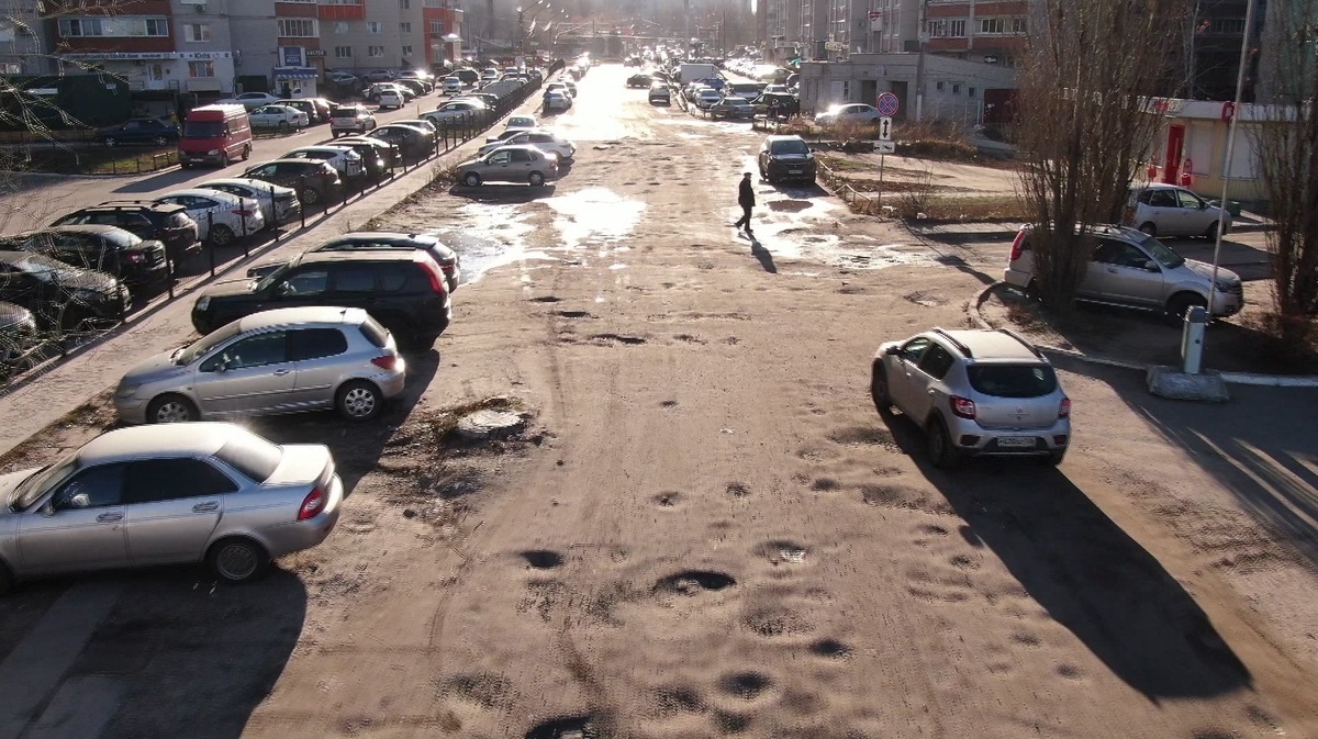 В Воронеже машины массово эвакуировали с несуществующей дороги в Северном  микрорайоне | ООО 