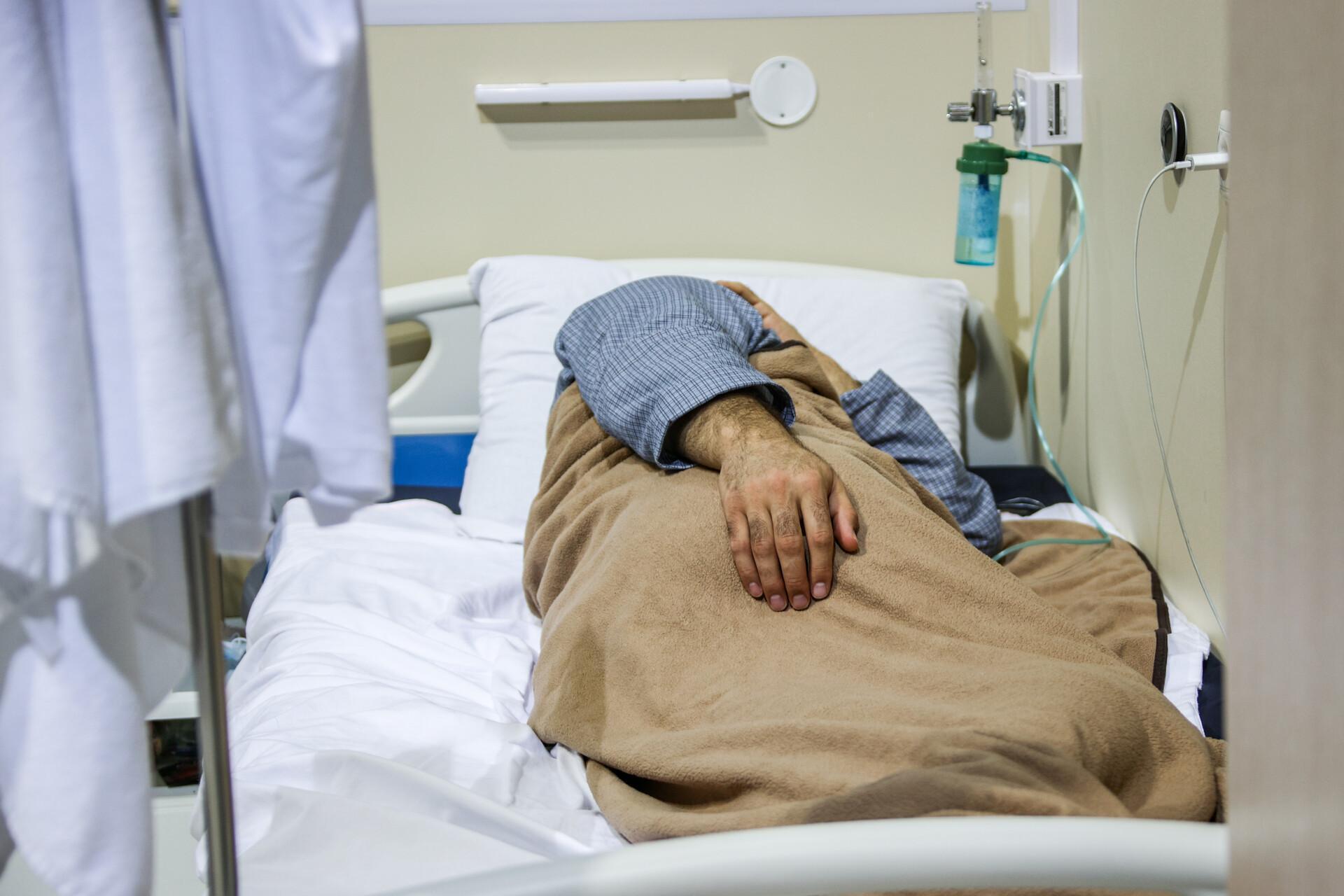 кризис 2008 какие страны пострадали. оказание первой помощи при ранении живота. торнадо в сша. украина после войны. травмы при автомобильных авариях.