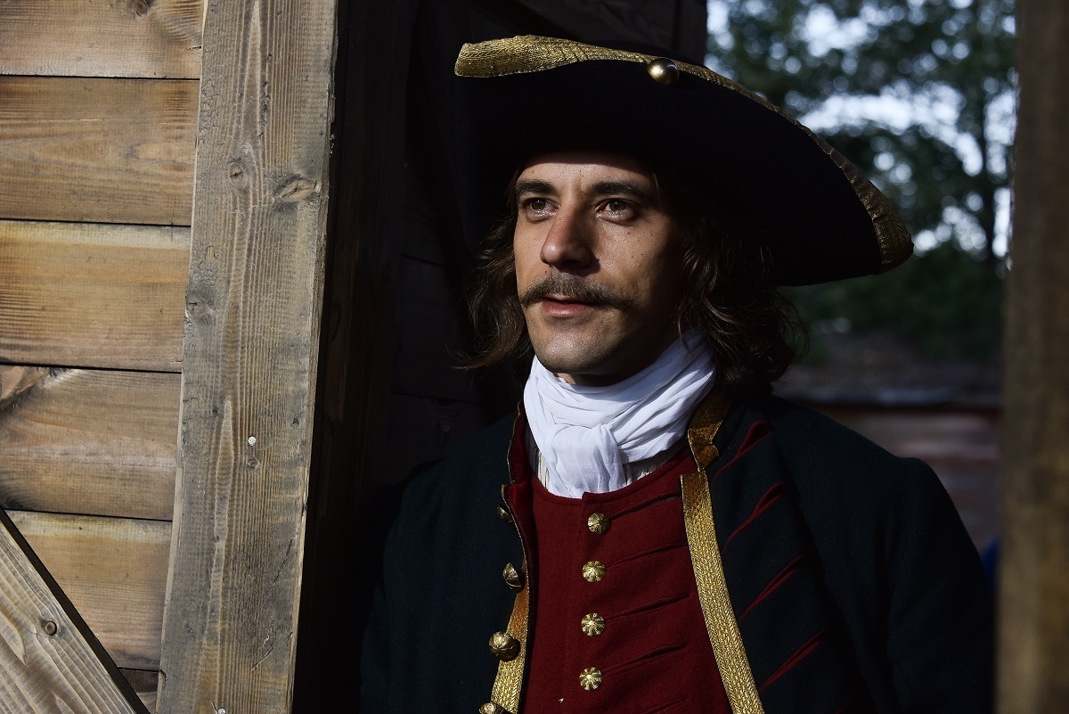 "Собор" 1 сезон - исторический сериал, 2021: все 1, 2, 3, 4- 11 серии подряд и финальная 12-я серия. Описание, смотреть онлайн на Okko.tv