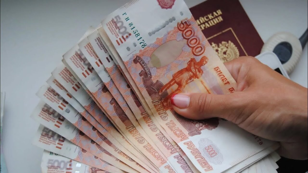 Путинские выплаты детям по 10 тысяч рублей в декабре 2021 года к Новому году: последние новости о единовременных пособиях на 13 декабря 2021 год