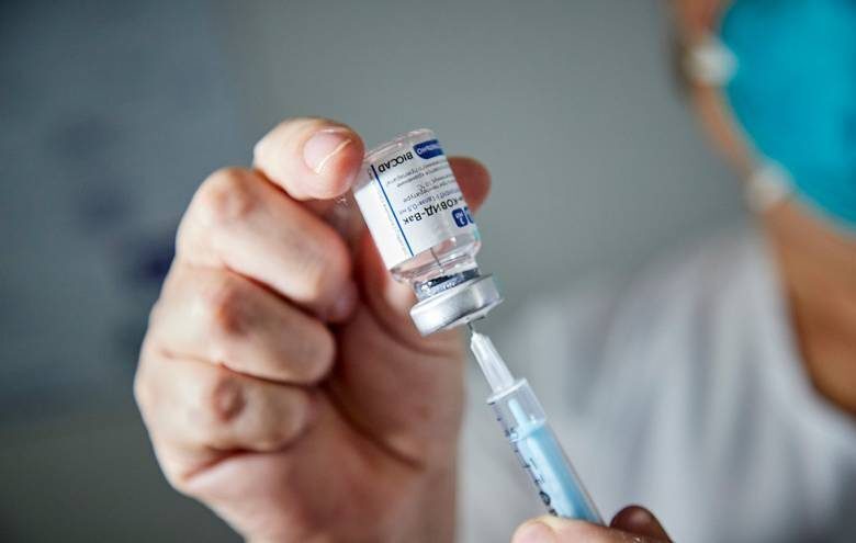 ВОЗ одобрил новую вакцину от коронавируса Novavax