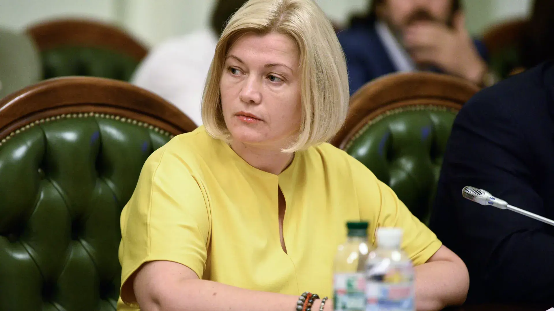 Депутат украины. Украинский депутат Геращенко. Геращенко Ирина и Порошенко. Ирина Геращенко Омск. Депутат.