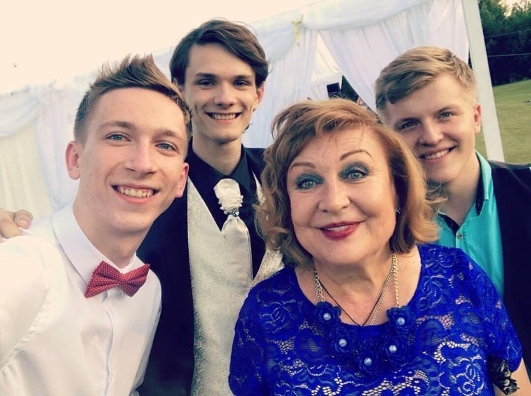 Сериал "Сваты" 7 сезон (2021): все 1-6, 7, 8, 9, 10 серии. Содержание серий, график выхода серий, смотреть онлайн на "Россия 1"