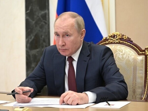 Першение и сухость в горле первый признак нового штамма