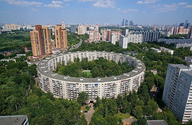 Дом-кольцо в столице, символ Олимпиады 1980 года в Москве, почему придумали  такую необычную форму | Владимир, 26 января 2022