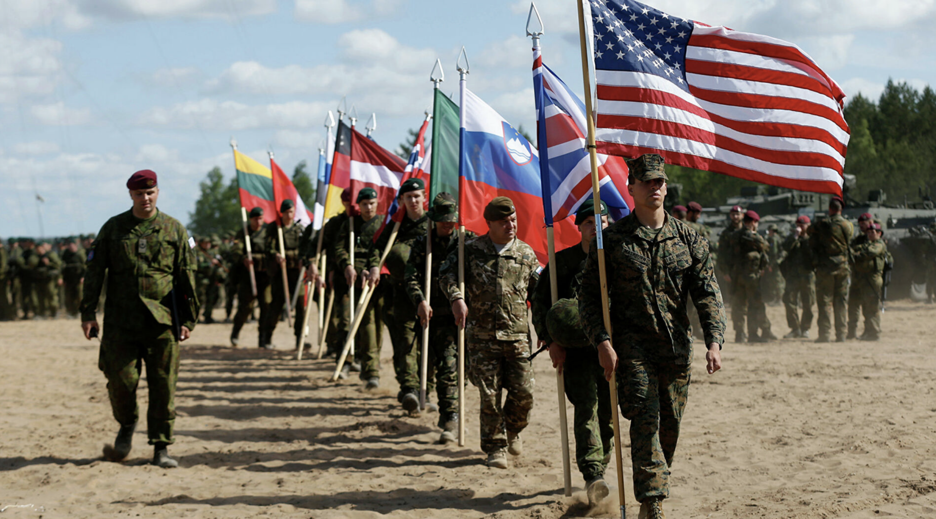 Нато на западе украины. НАТО В Прибалтике. Объединенные вооруженные силы НАТО. Военный Альянс НАТО. Войска НАТО.