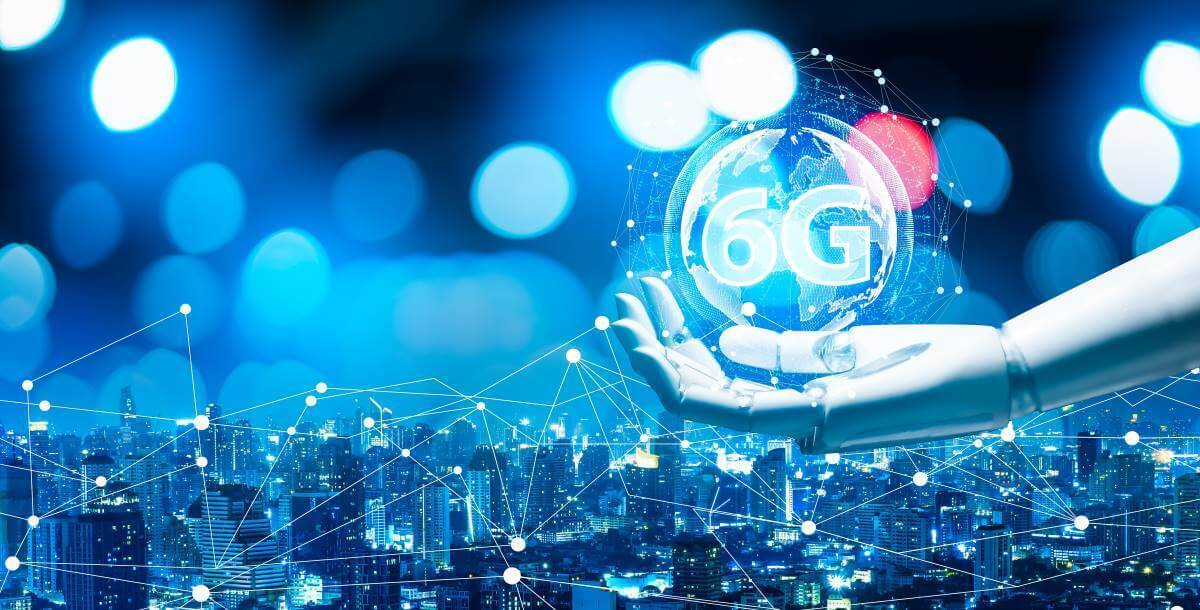 Анонсирует планы на разработку сетей 6g