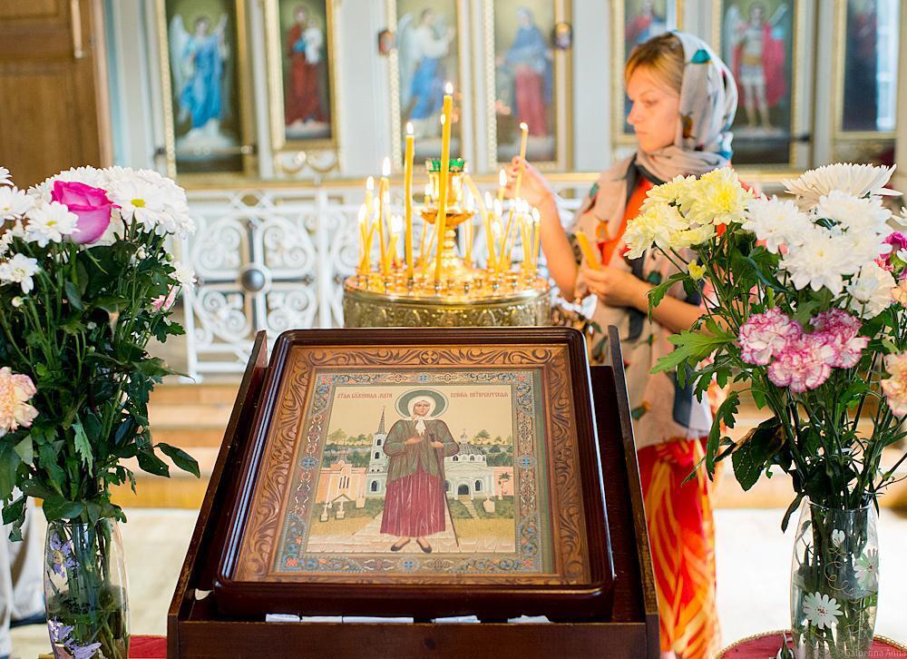 Ксения Петербургская 6 февраля 2022: о чем просят святую, в чем помогает? Сильные молитвы, акафист о любви, замужестве, детях, здравии и исцелении