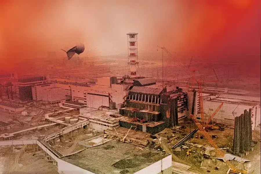 Момент взрыва аэс. Взрыв на Чернобыльской АЭС 1986. Чернобыль Припять 1986. Чернобыльская АЭС 1986. Чернобыль город 2022.