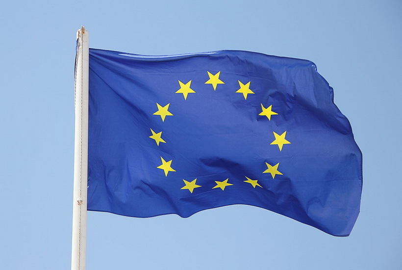 ЕС ввел санкции против Пескова, Сечина и Токарева
