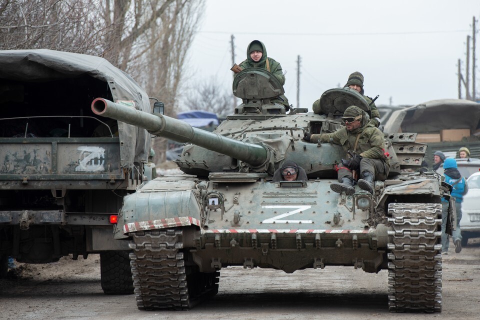 Буква v на военной технике россии фото