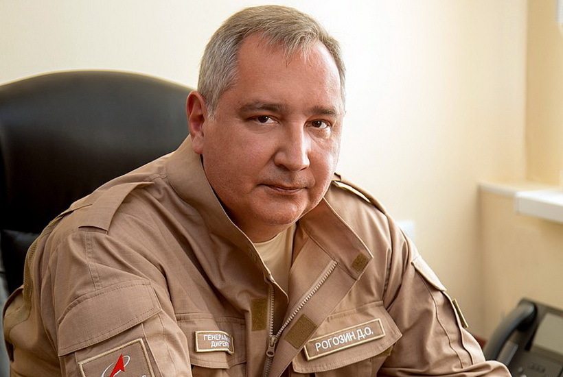 Рогозин призвал разобраться с предателями внутри страны