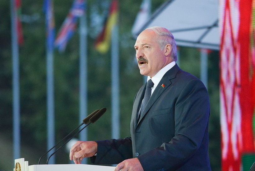 Лукашенко пригрозил ответом, если Украина продолжит эскалацию