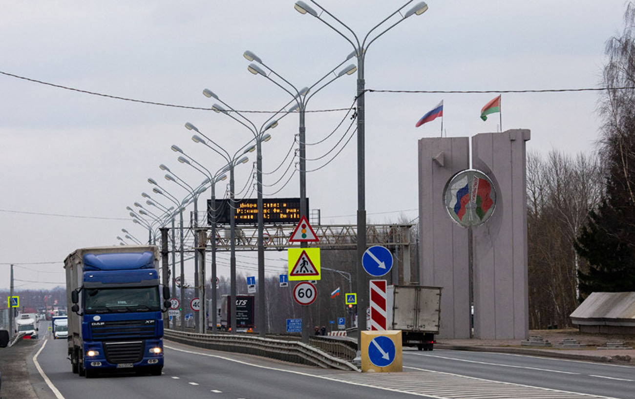 Новые правила въезда в Белоруссию в мар­те-апре­ле 2022: новые условия пересечения границы на автомобиле, поезде, автобусе, самолете с 18 марта 2022